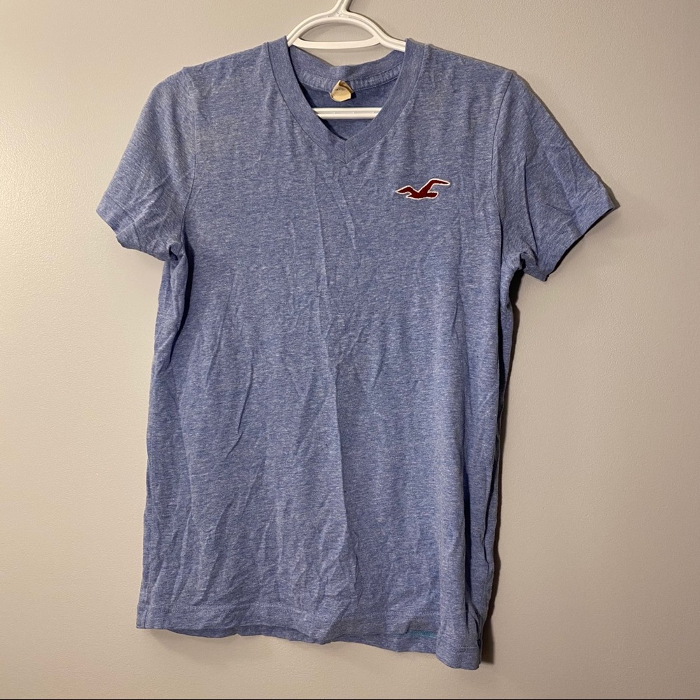 💜3 for 15 Hollister short sleeve v-neck shirt